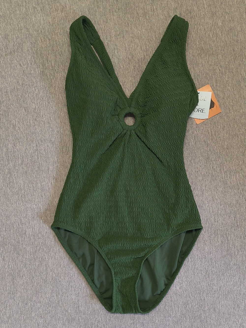 Shade & Shore Women’s Crinkle Plunge One‑Piece – Green (Size S)